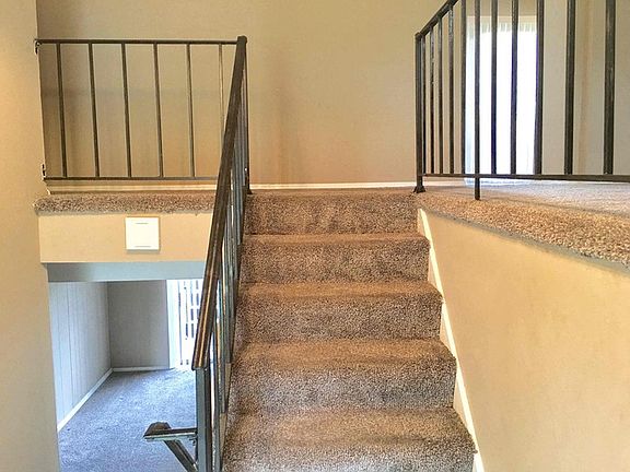2nd image of 2210 Montagne Dr