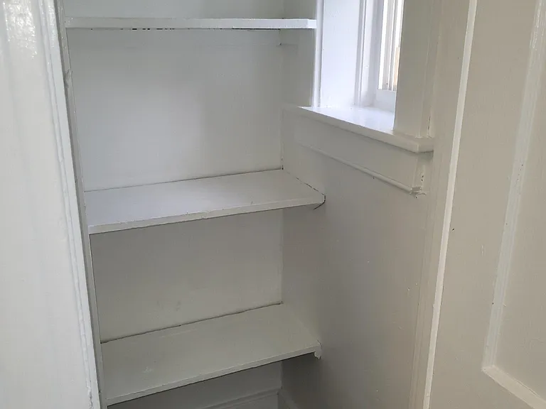 82 Carroll St #10 — Photo 5