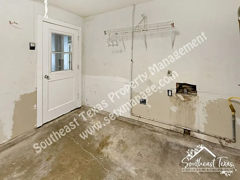 428 S 37th St — Photo 14