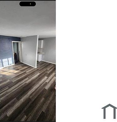 4th image of 2318 4th St S #5
