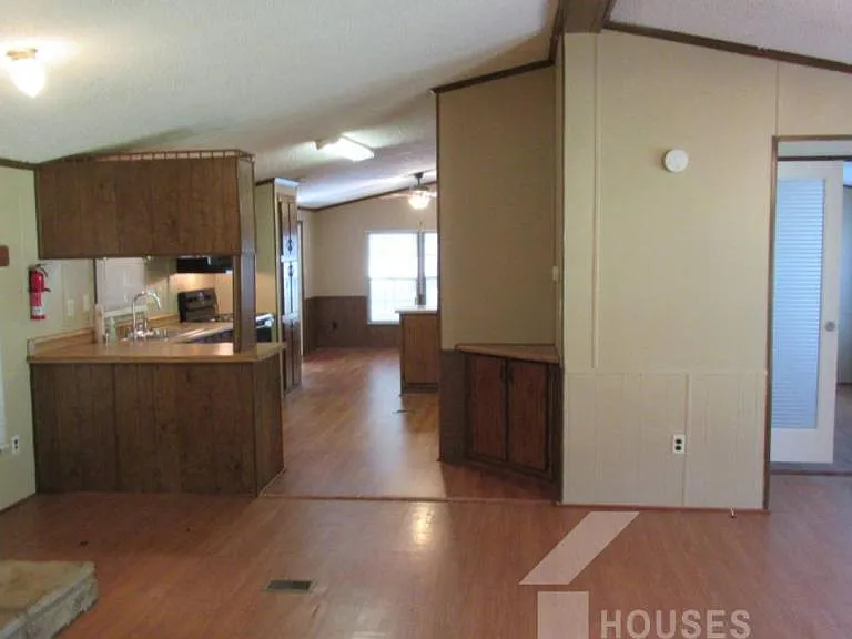 315 Old Dunham Bridge Rd — Photo 6