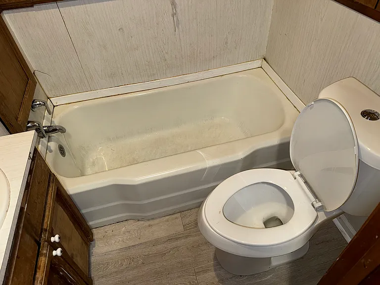 304 Sunnyside Ln — Photo 8