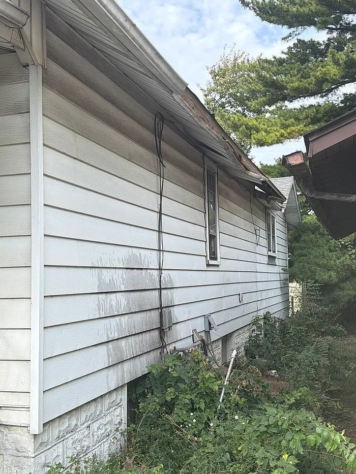 2 bed, 1.0 bath, $600 — Photo 2
