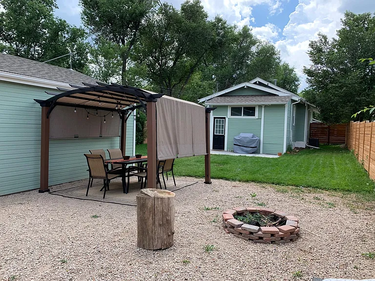 2528 Fenton St — Photo 10