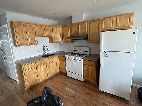 2nd image of 1505 124th St #3