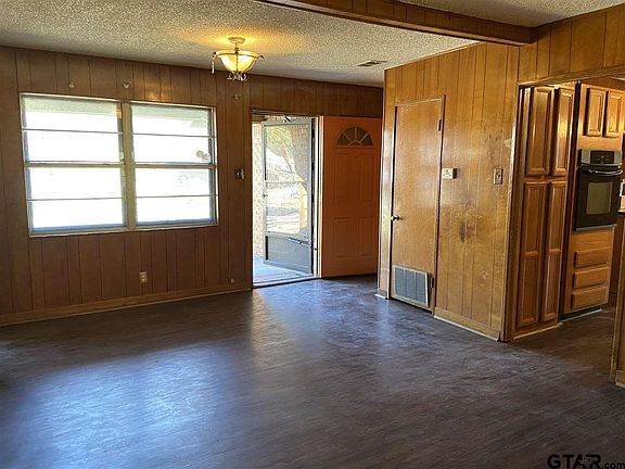 5th image of 508 N Barron Ave