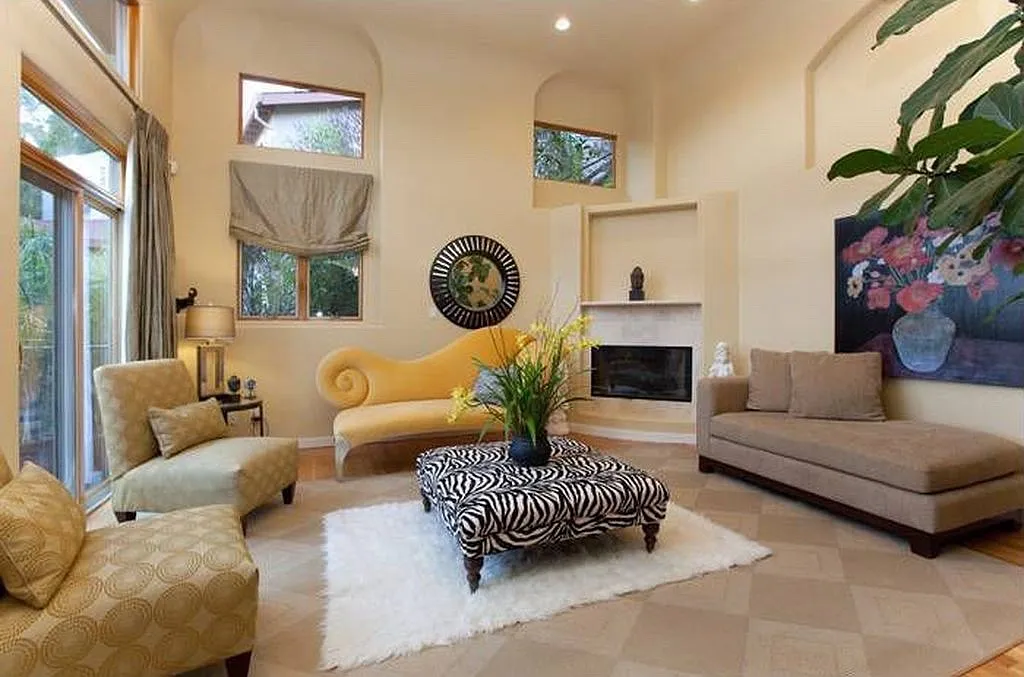 Large, Beautiful Home in Berkeley Hills — Photo 3