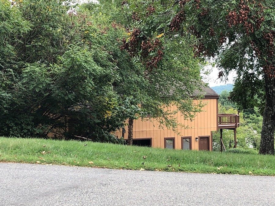 1st image of 5935 Bridlewood Dr