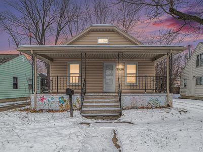 3952 Greenfield Rd, Berkley, MI, 48072