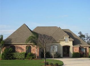 313 Cypress Lakes Dr, Slidell, LA 70458