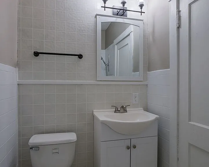 606 S 32nd Ave — Photo 25