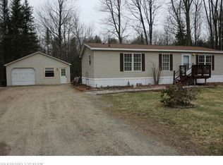 40 Center Bridge Rd, Turner, ME 04282