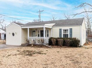 114 S Wire Ave, Haysville, KS 67060