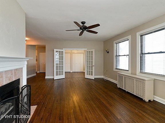 3rd image of 7639 N Eastlake Ter APT Lf