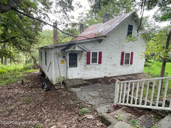 1369 Mutton Hollow Rd, Stroudsburg, PA 18360