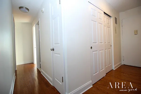 Rented by Area New York | media 6