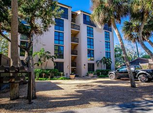 22 Sandy Cove Rd APT 303, Sarasota, FL 34242