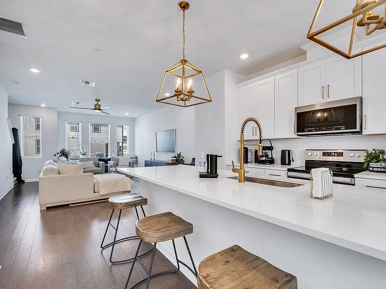8418 Sperry St — Photo 14