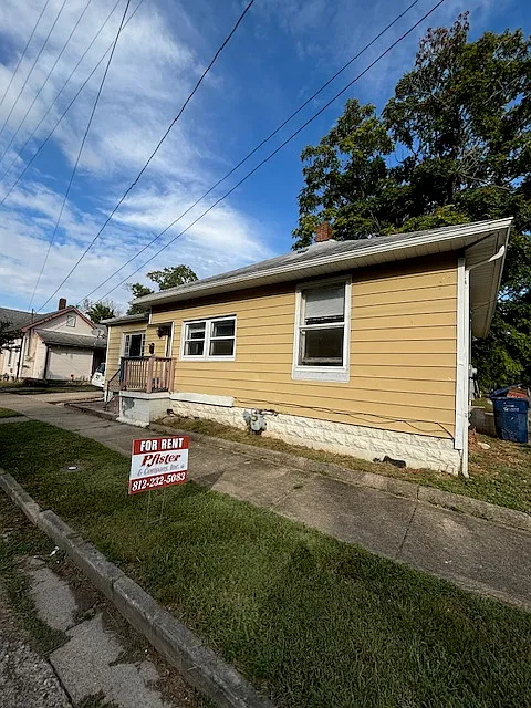 221 N 16th St
