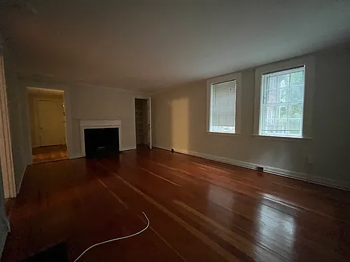 38 Gibson St Photo 1