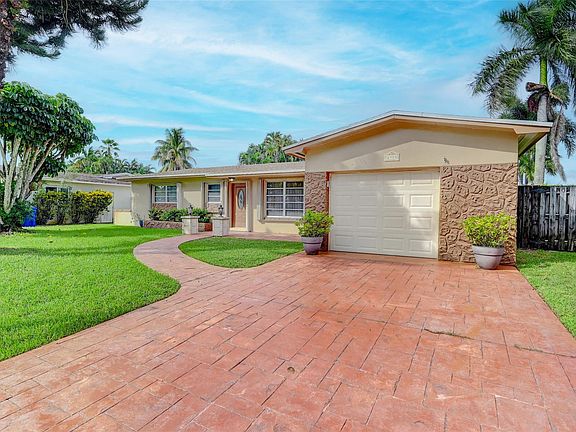 2nd image of 1910 NW 106th Avenue
