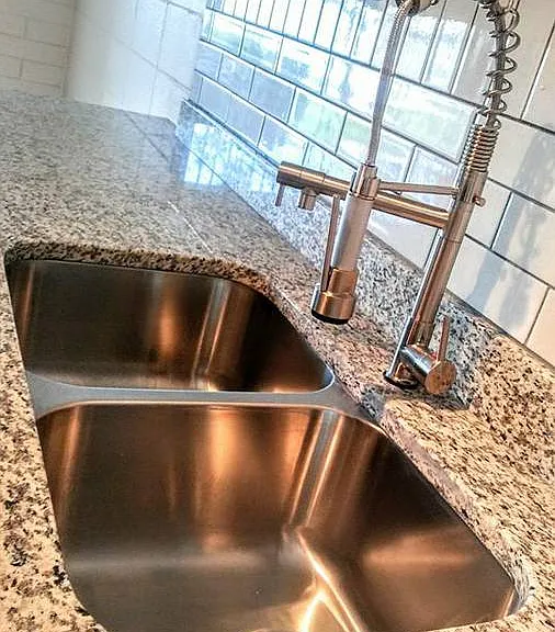 1939 E Missouri Ave #15 — Photo 24