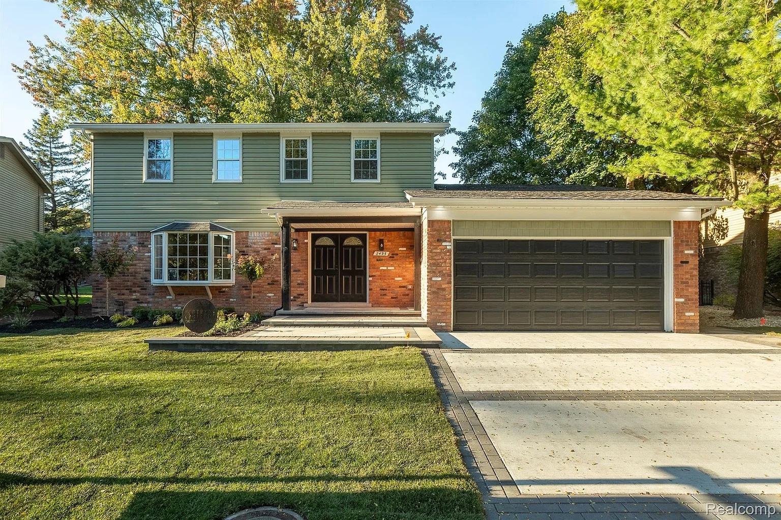 2495 Coral Dr photo 1