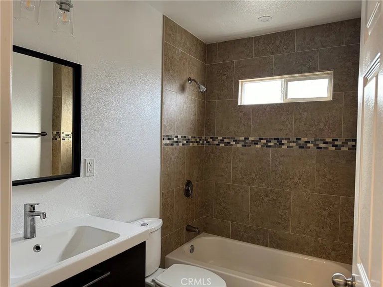 847 W Gage Ave — Photo 14