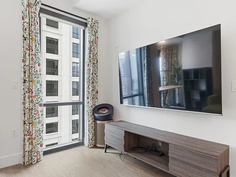 930 Commerce St #1608 — Photo 11