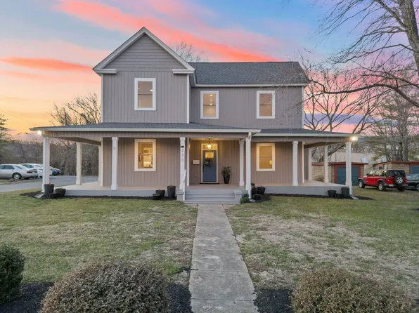 230 Diamond Ave, Rocky Mount, VA 24151