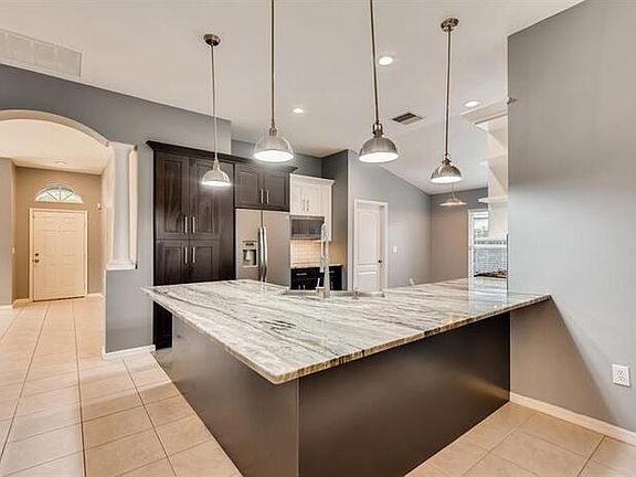 4th image of 2645 Silvermoss Dr