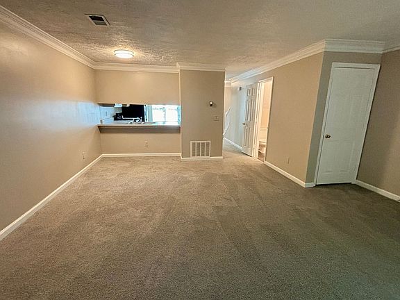 5th image of 3774 Meadow Creek Dr