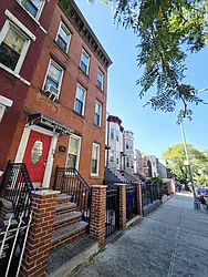 Rented by Voro Purple LLC