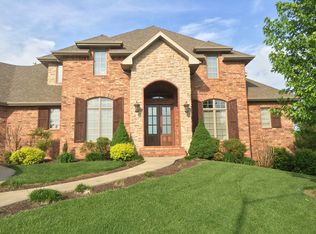 731 E Eleven Point Ln, Nixa, MO 65714