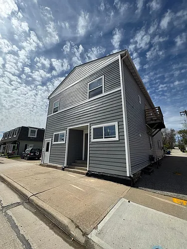 313 Main St Photo 1