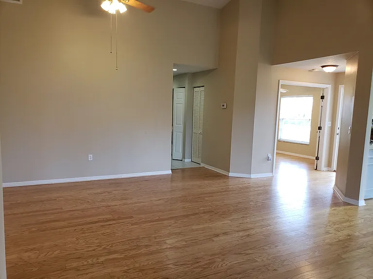 1608 Fairway Trce — Photo 2