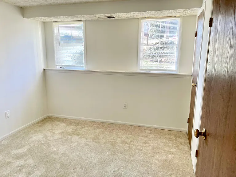 798 Southern Hills Dr — Photo 9