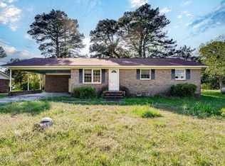 115 Lincoln St, Wallace, NC 28466