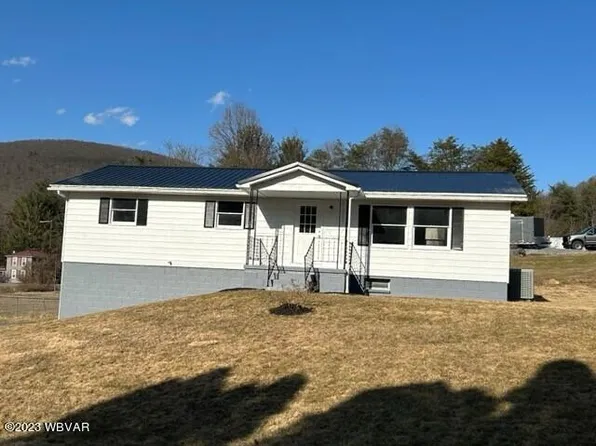 21 Charlyn Acres Dr, North Bend, PA 17760