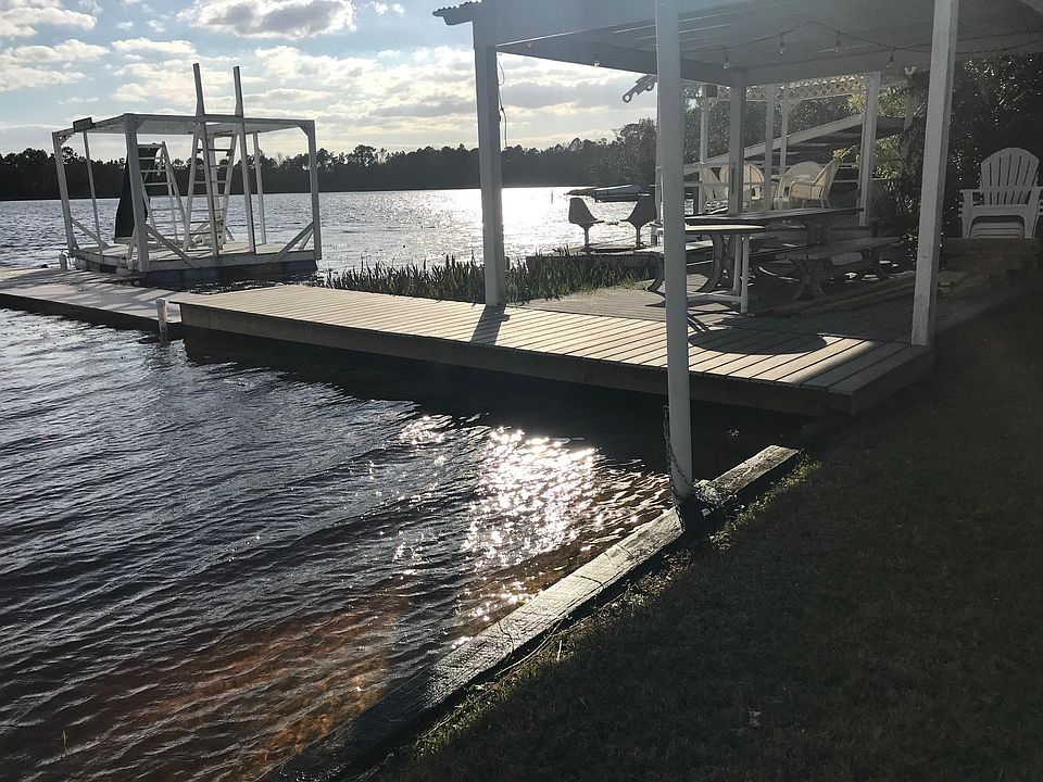 Lakeview Seating & Gazebo