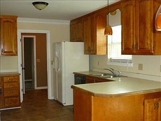 4th image of 906 Timberside Dr