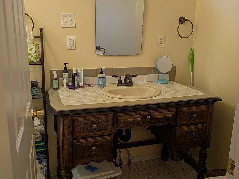 Lakeway Dr — Photo 9