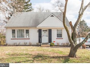 1204 Villanova Ave, Folsom, PA 19033