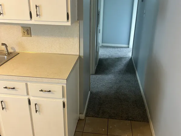 302 Wood St, Charlestown, IN 47111