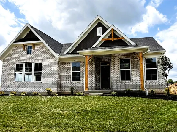 5967 Shooting Star St, Tipp City, OH 45371