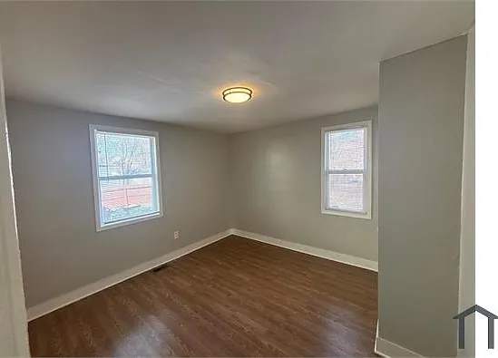 5262 Dickerson St — Photo 8