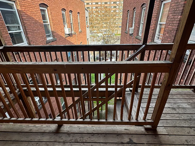 264 Lawrence St #C4 — Photo 17