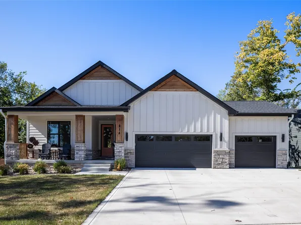 814 Bridgeview St, Polk City, IA 50226