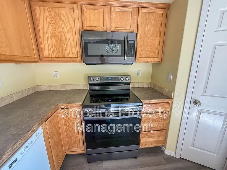 3420 N Oakstone Ave — Photo 14