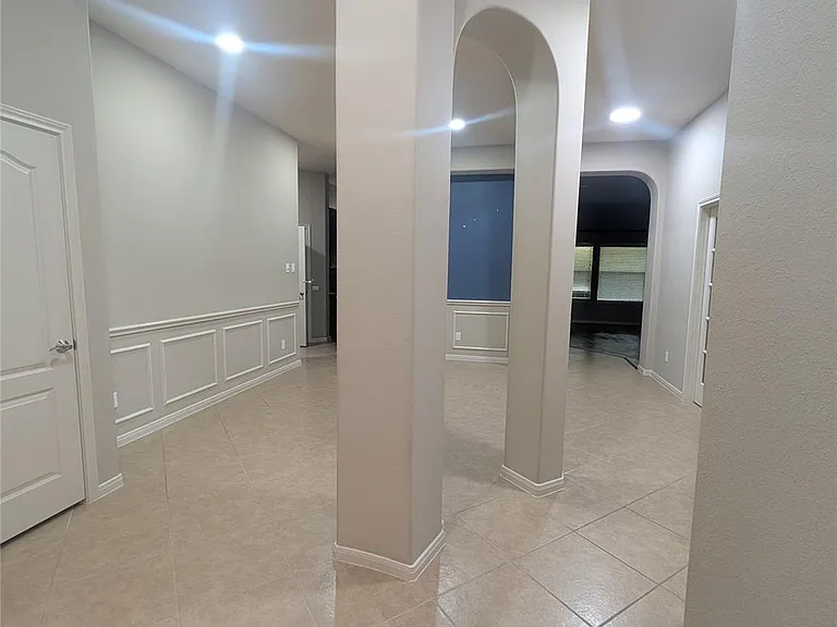 14915 Bronze Finch Dr — Photo 4